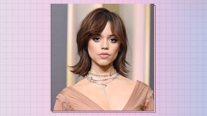 Jenna Ortega pictured with a bob and wearing a pink v-neck dress as she attends the the 80th Annual Golden Globe Awards held at The Beverly Hilton on January 10, 2023 in Beverly Hills, California. / in a blue and purple template