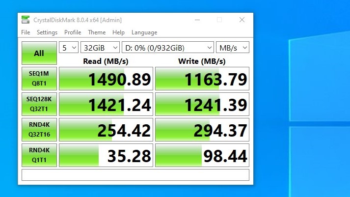 CrystalDiskMark 8.0.4 testing the PNY EliteX-PRO 1TB