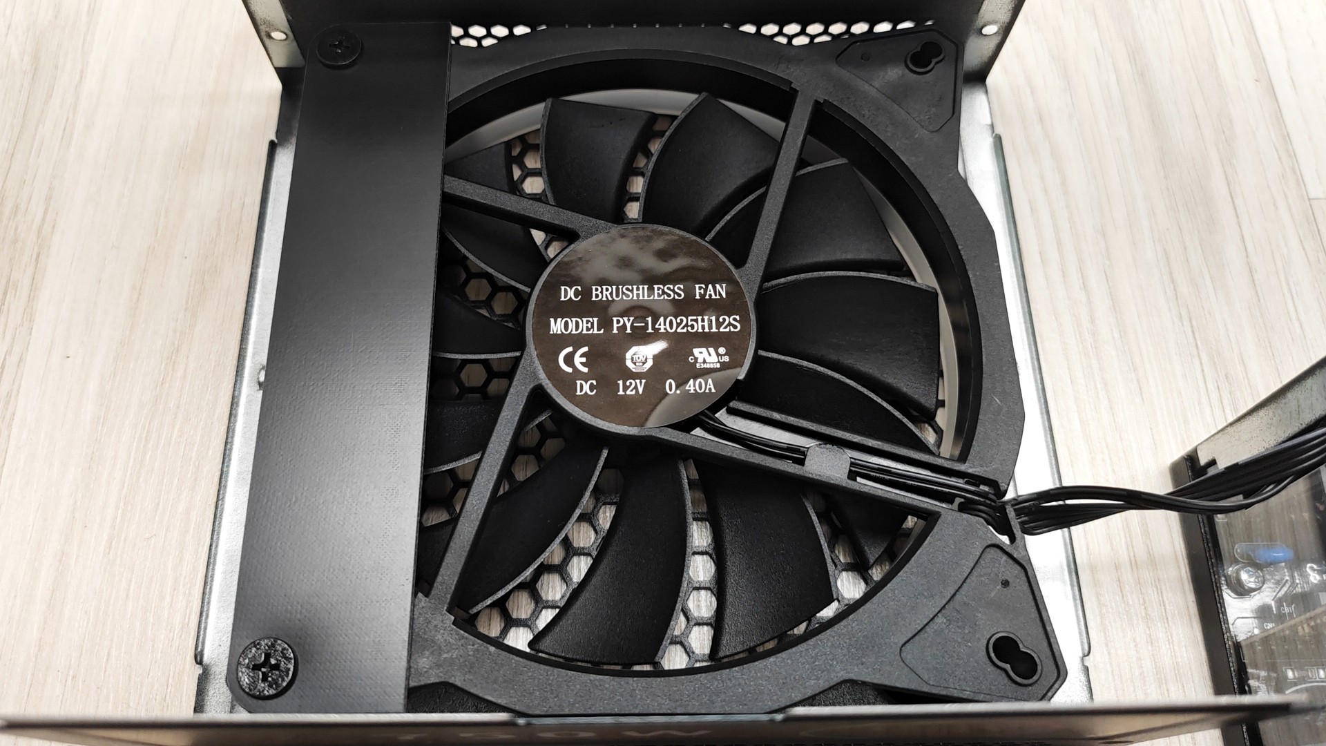 Gamemax RGB PRO 750G
