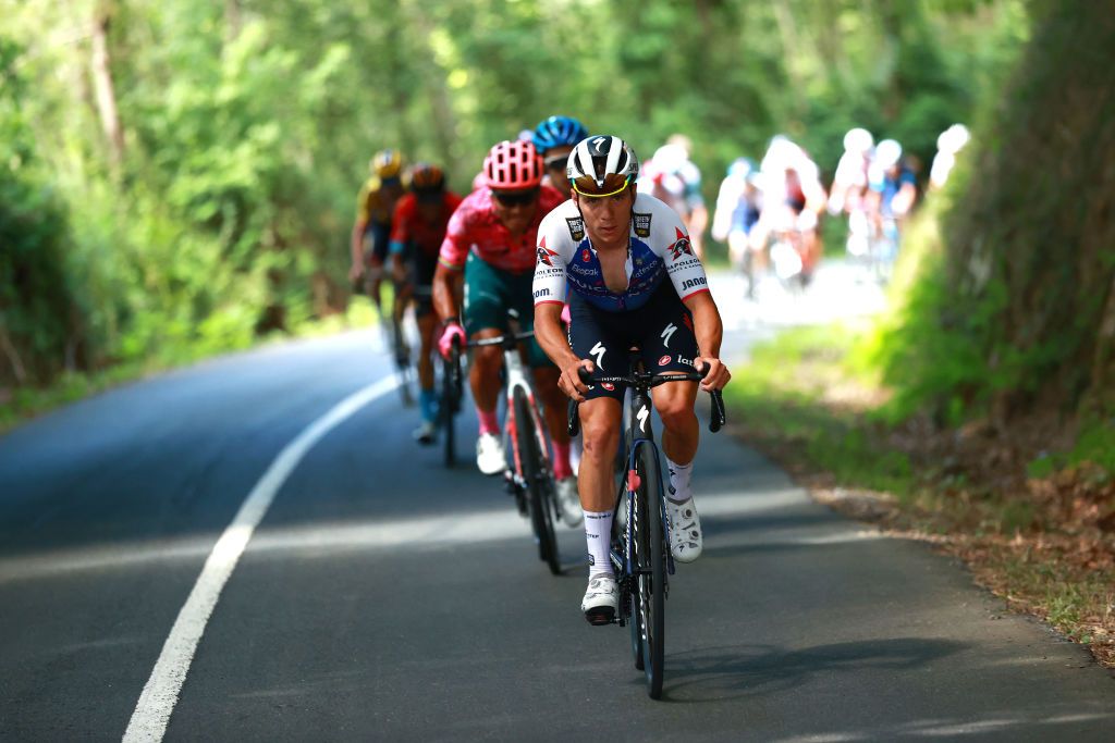 SAN SEBASTIAN SPAIN JULY 30 Remco Evenepoel of Belgium and Team QuickStep Alpha Vinyl competes during the 42nd Donostia San Sebastian Klasikoa 2022 Mens Elite a 2248km race from San Sebastian to San Sebastian Klasikoa2022 on July 30 2022 in San Sebastian Spain Photo by Gonzalo Arroyo MorenoGetty Images