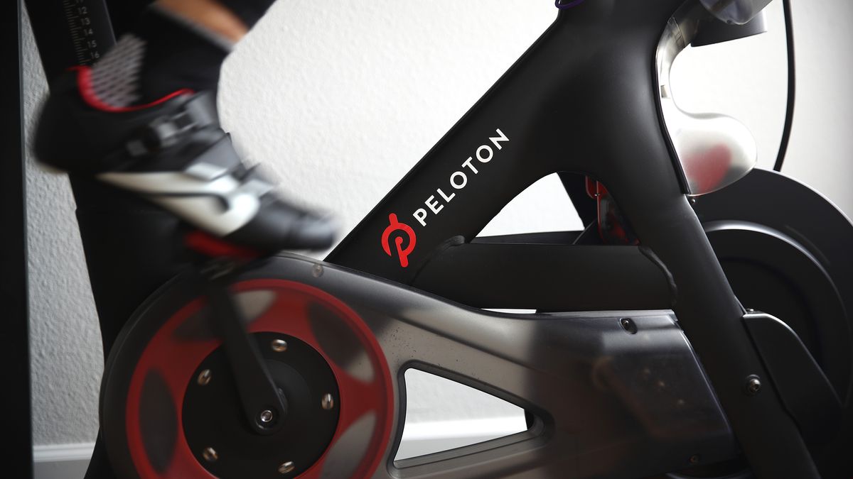 Peloton bike cost amazon hot sale