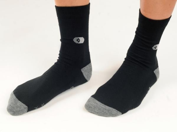 Winter-weight Capo socks are built with cozy Merino wool and a 12cm cuff.