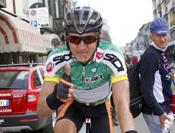 Thumbs up from stage winner Przemyslaw Niemiec (Miche).