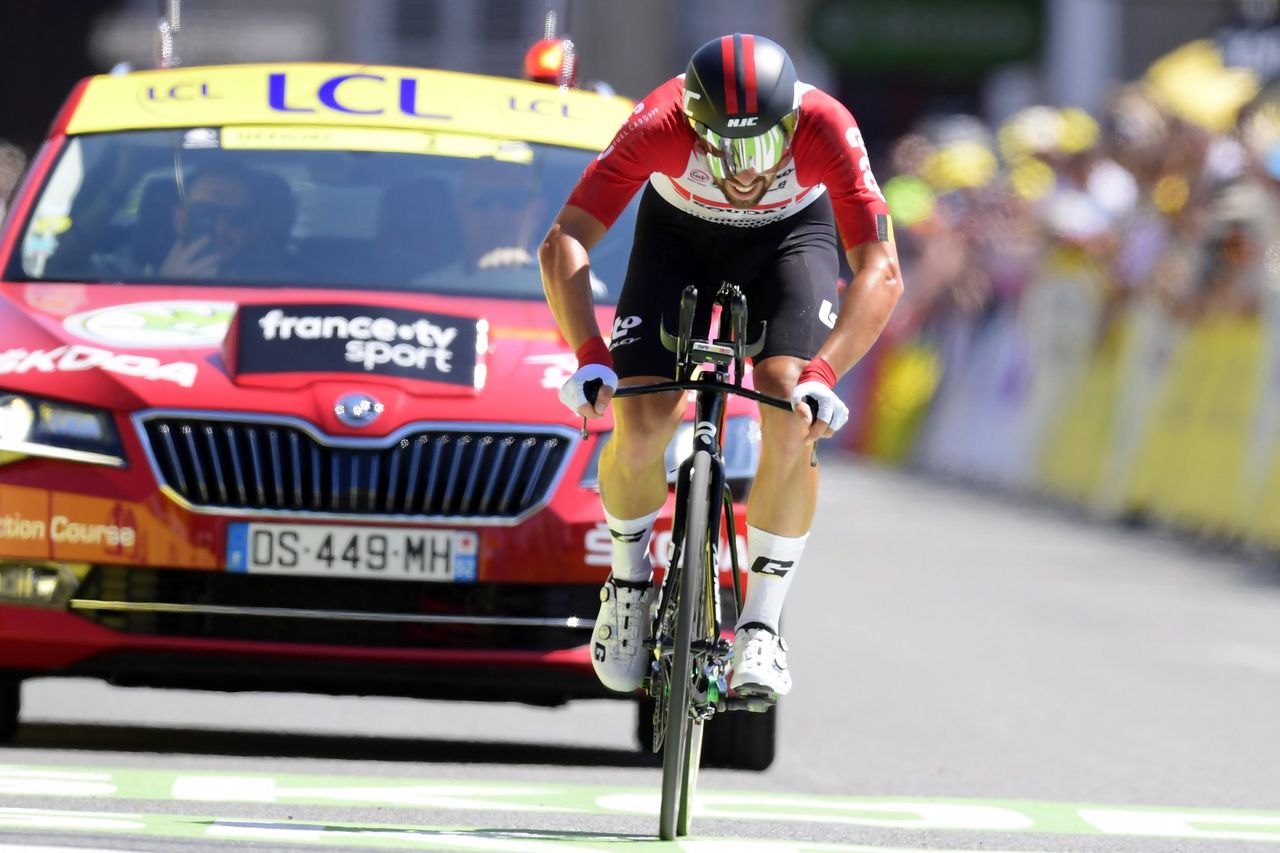 Thomas De Gendt races to the finish of stage 13