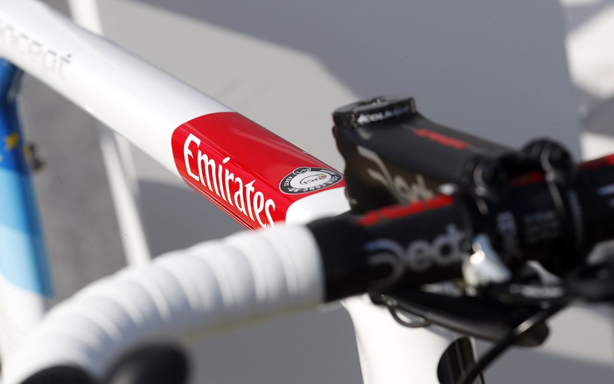A red band on the top tube highlights the title sponsor of Kristoff's team