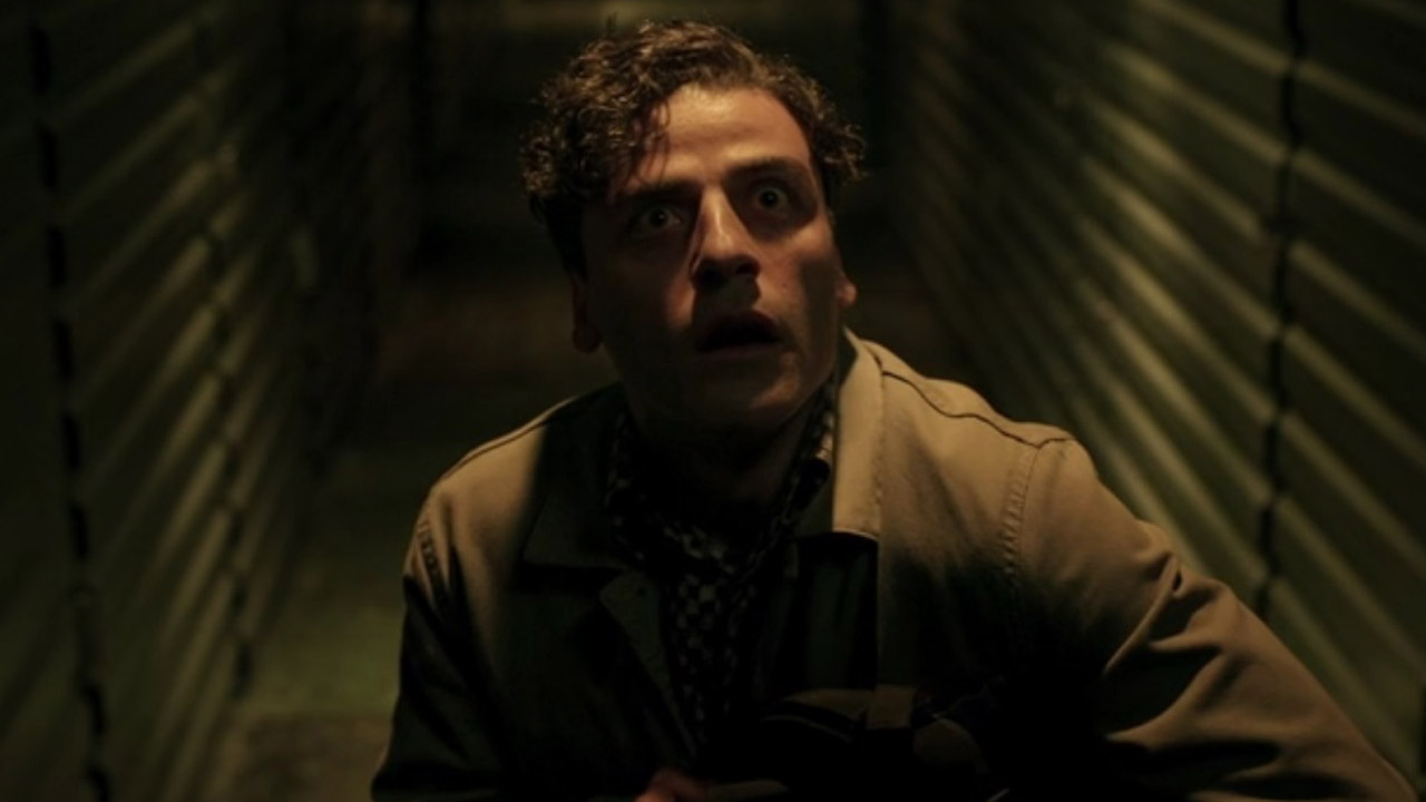 Oscar Isaac's Marc Spector looking scared in the Moon Knight TV show