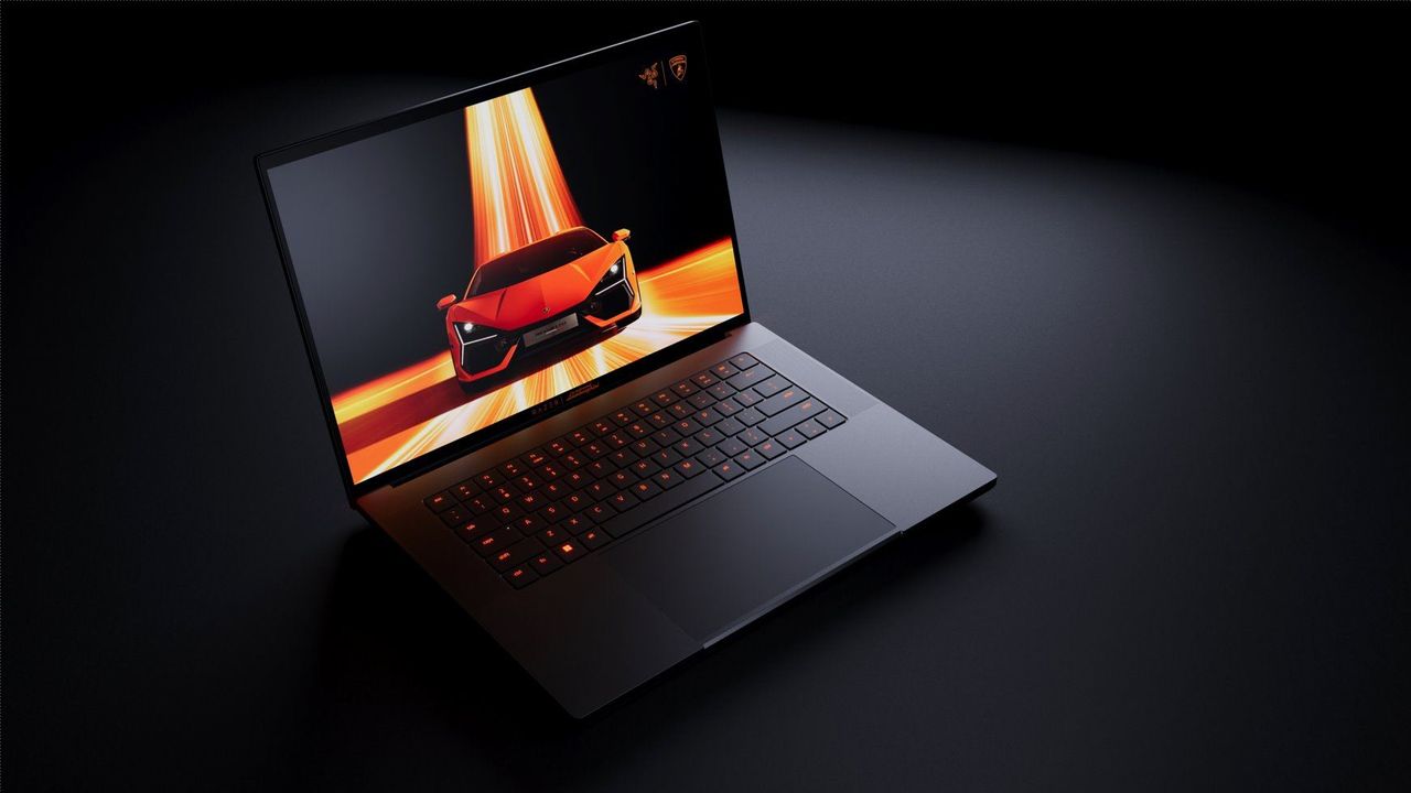Image of the Razer Blade 16 x Automobili Lamborghini Edition.