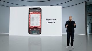 iOS 16 live text translate camera