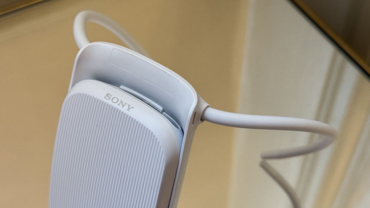Sony Reon Pocket 5 on a table