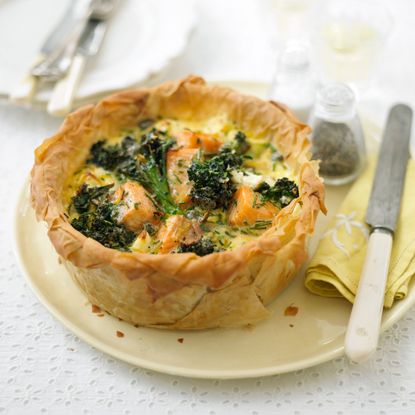 photo of step by step how to make salmon and broccoli tart step final