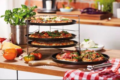 lidl pizza stand
