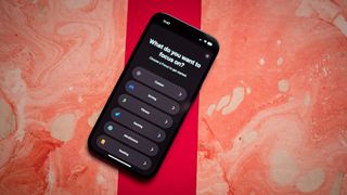 iPhone 14 Pro Focus modes highlighted on red background