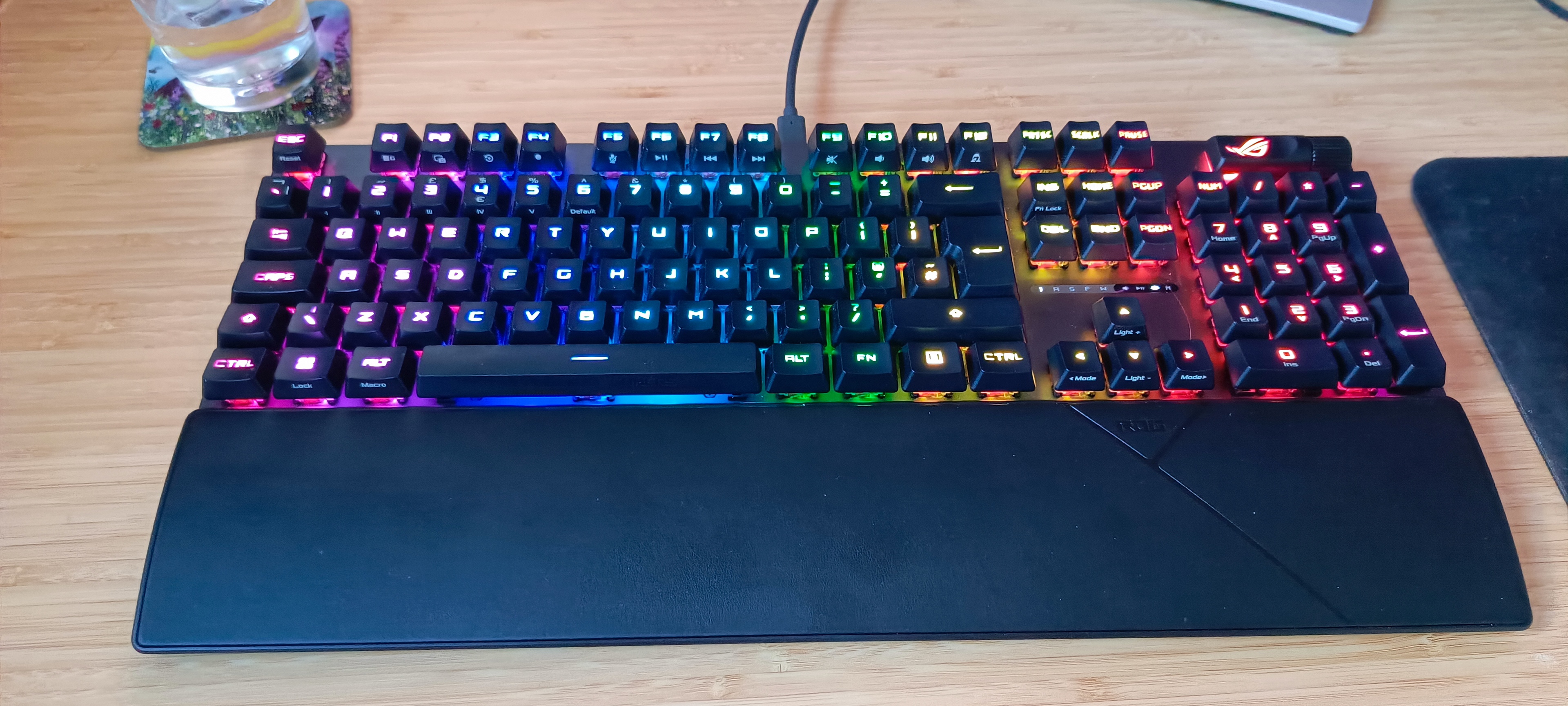 ASUS ROG Strix Scope RX Review: A Surprisingly Fun Keyboard