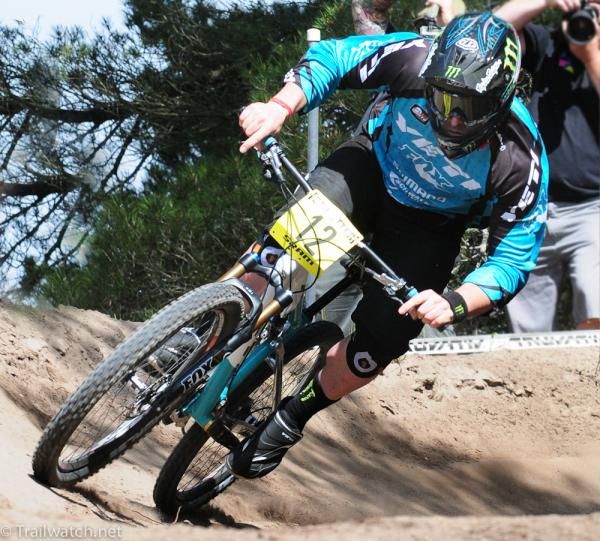 Jared Graves (Yeti) races to victory