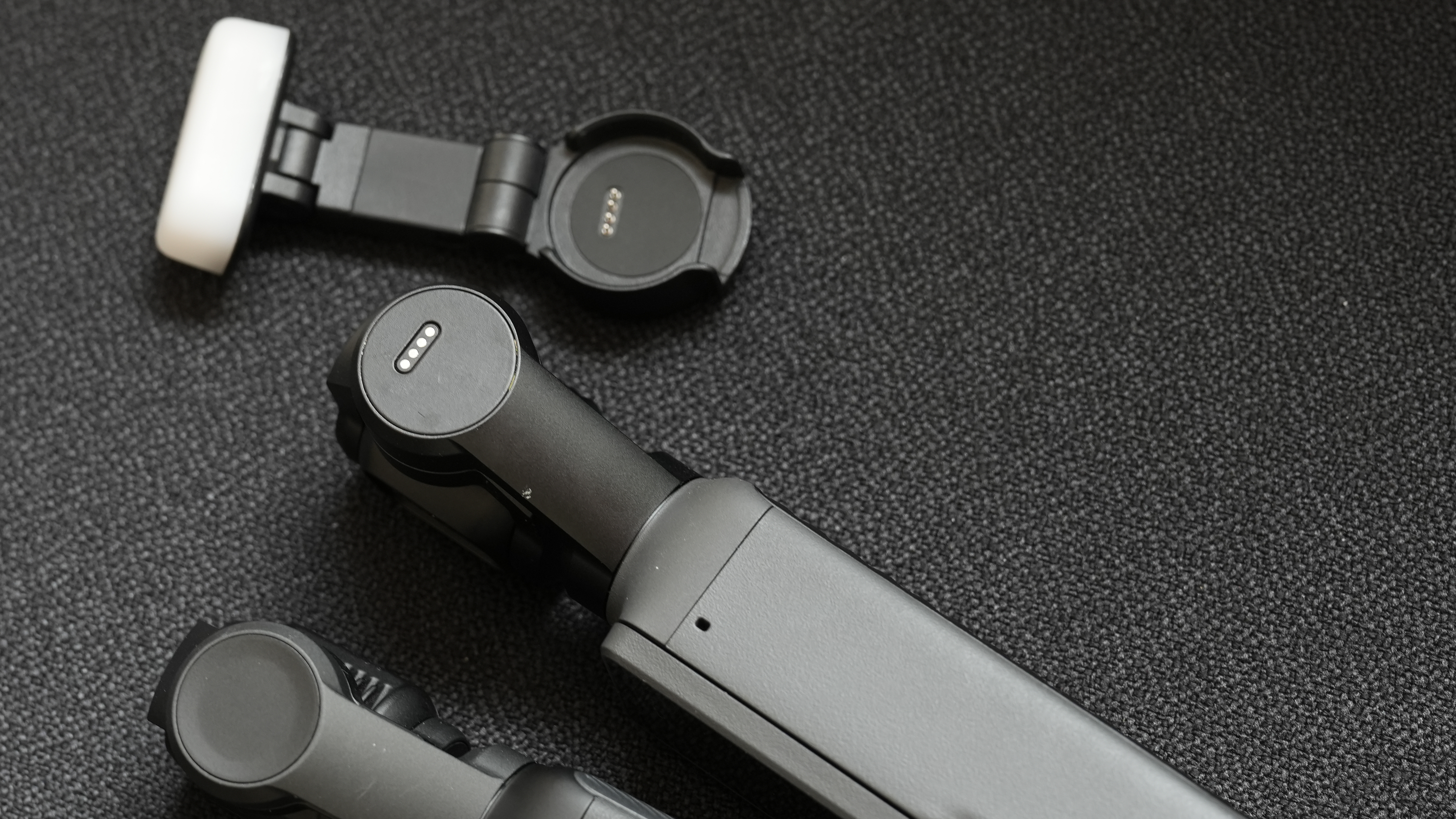 DJI Osmo Pocket 3 vs Pocket 4