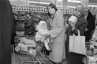 Lennon's supermarket, Prescot, England, 1984