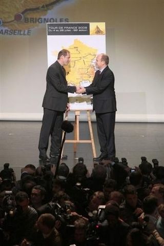 Monaco welcomed in 2009: Tour Director Christian Prudhomme and Prince Albert II of Monaco at the 2009 Tour de France launch, l-r