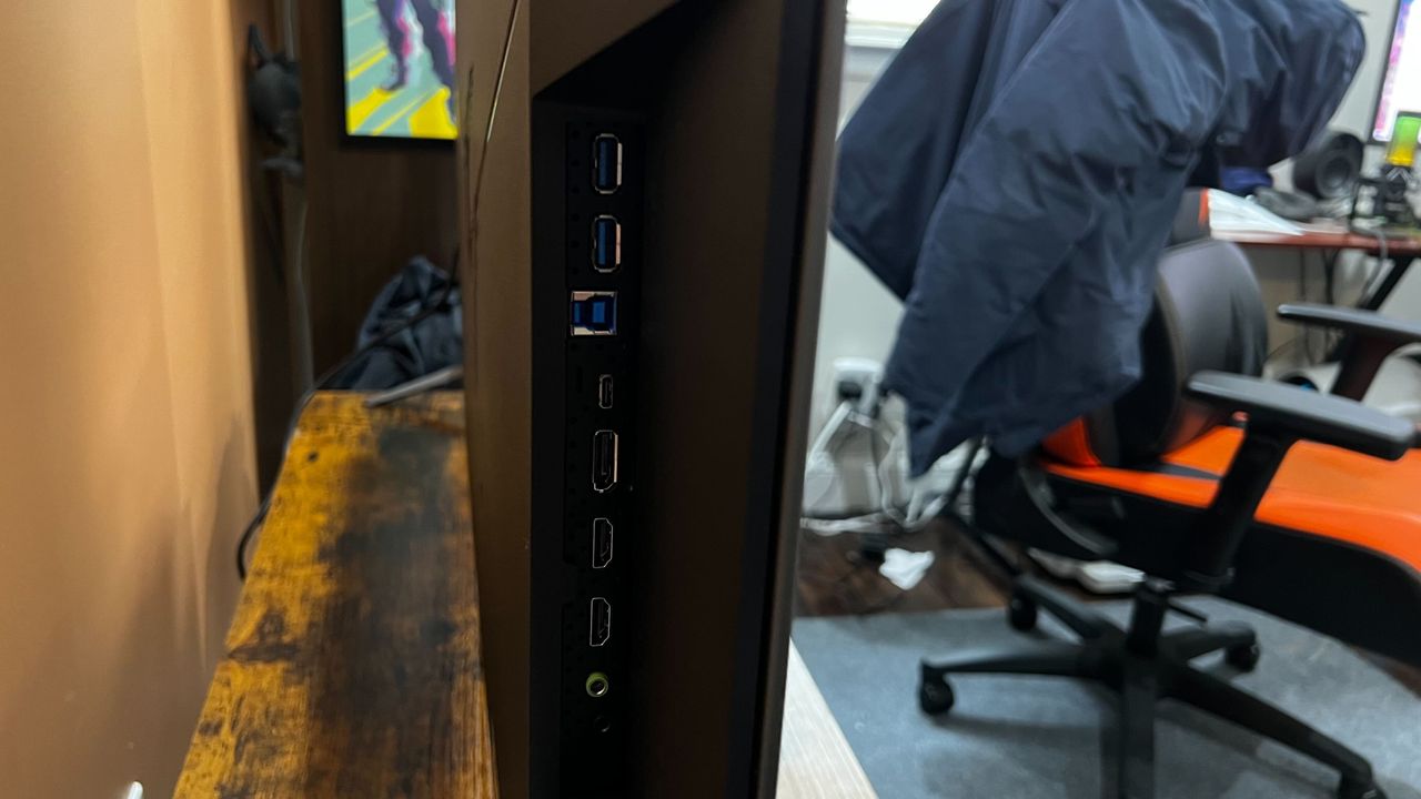 Aorus FO48U