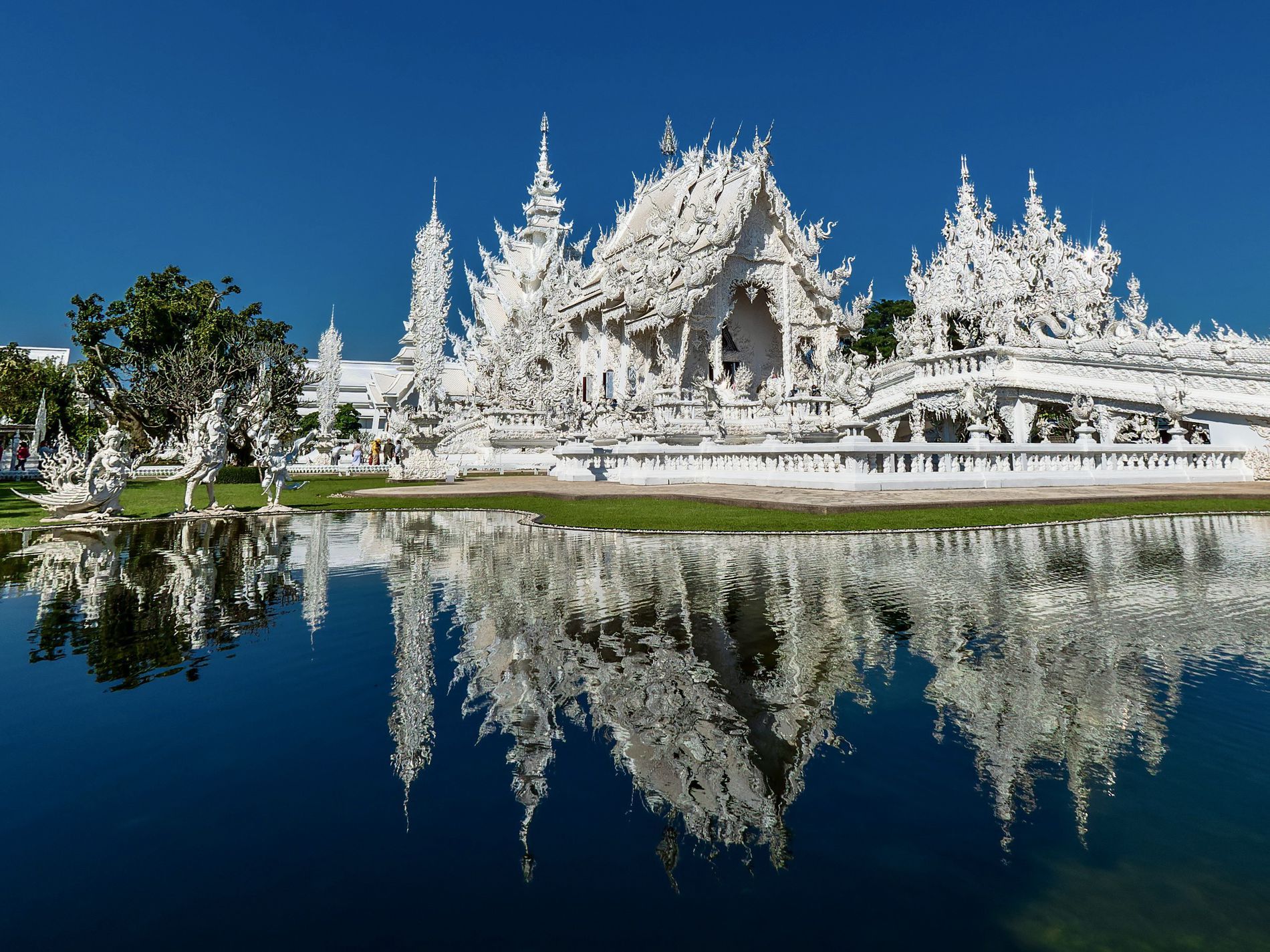 GuruShots - Captivating Architecture August 2025