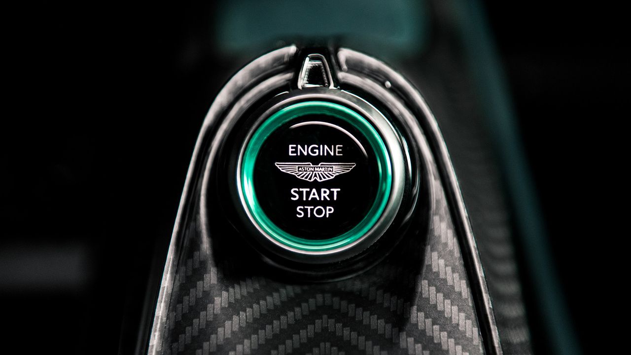 Aston Martin Valhalla