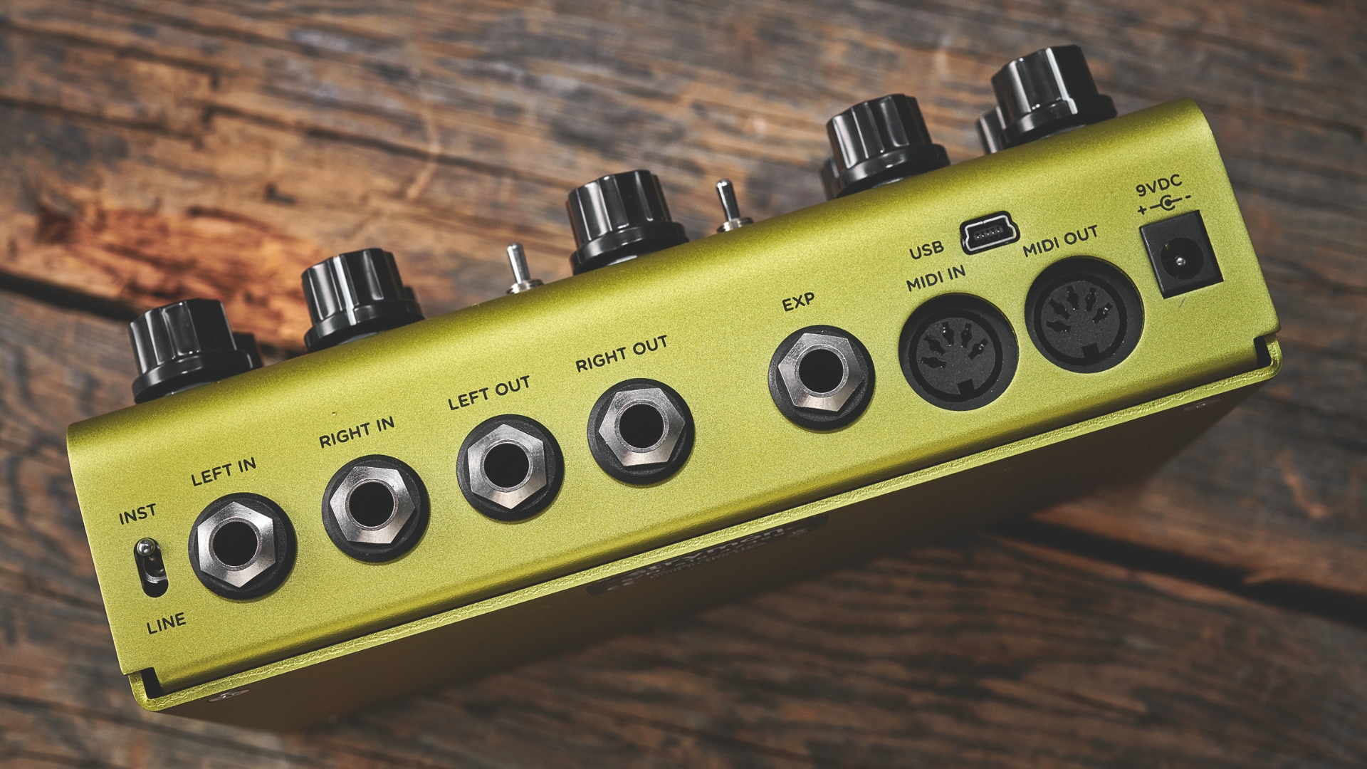 The connections panel of the Strymon Volante digital delay pedal