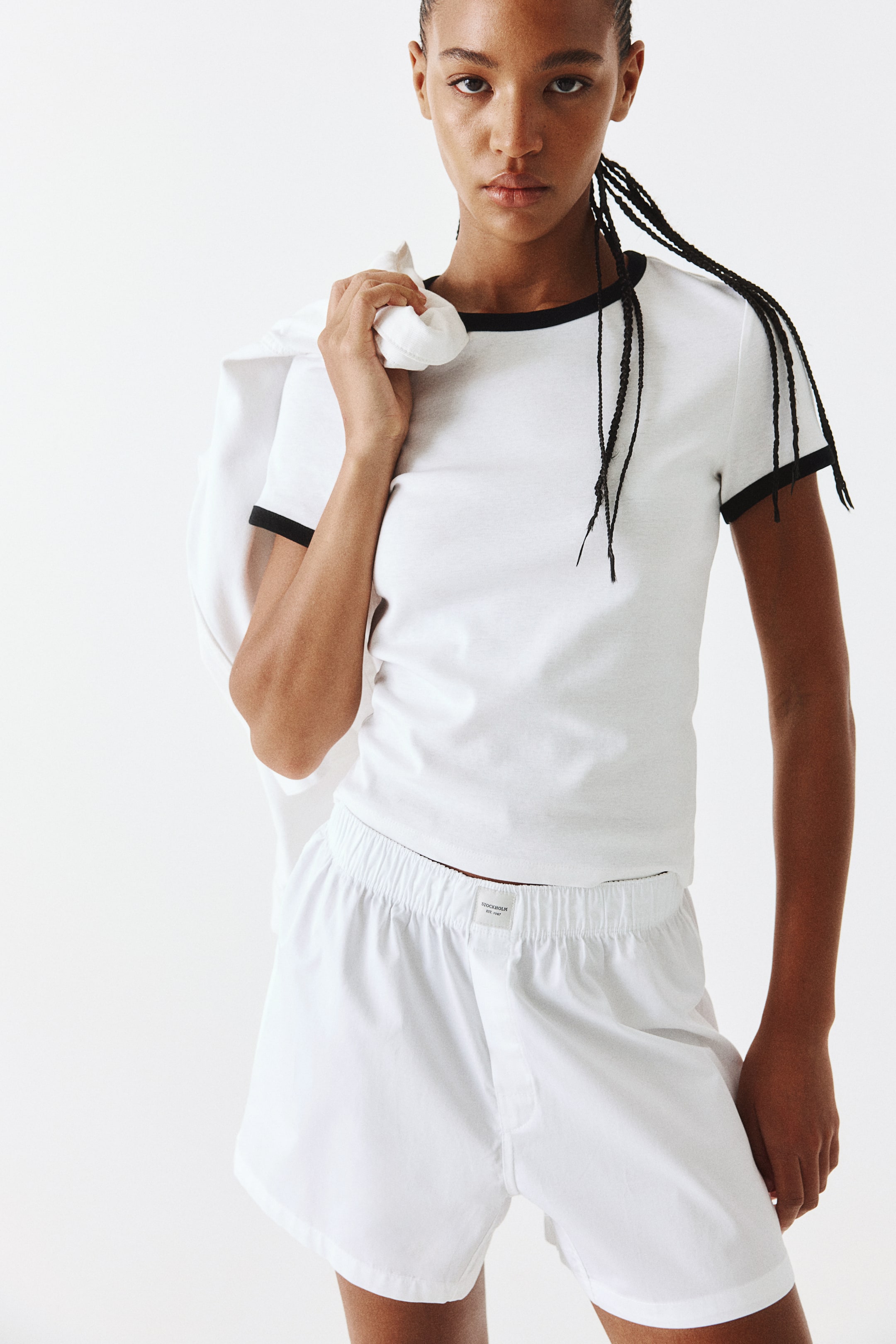 Fitted T-Shirt - Black