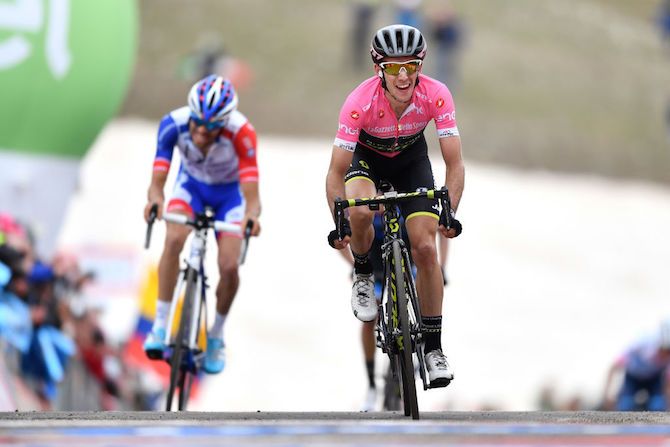 Simon Yates (Mitchelton-Scott) wins stage 9 of the Giro at Gran Sasso d'Italia