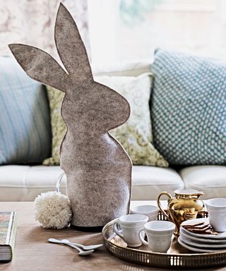 Easter craft ideas with felt rabbit teapot warmer Carolyn Barber