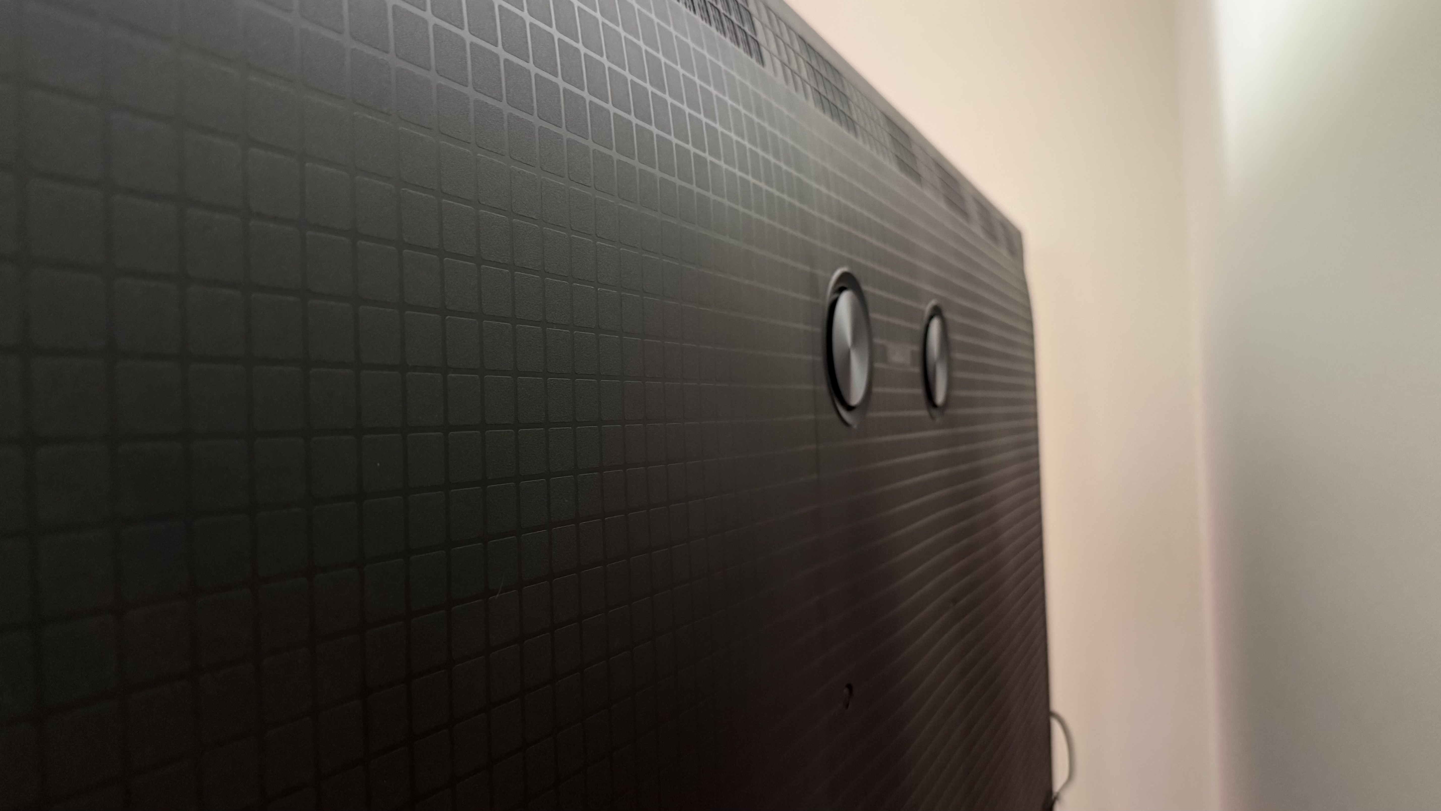 The TCL QM7L has dedicated drivers in the back for a fuller audio experience.