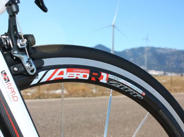 The included Felt Aero Road 1 clinchers are essentially rebadged Zipp Flashpoint FP40s Though somewhat heavy, they're quite stiff and maintain speed very well