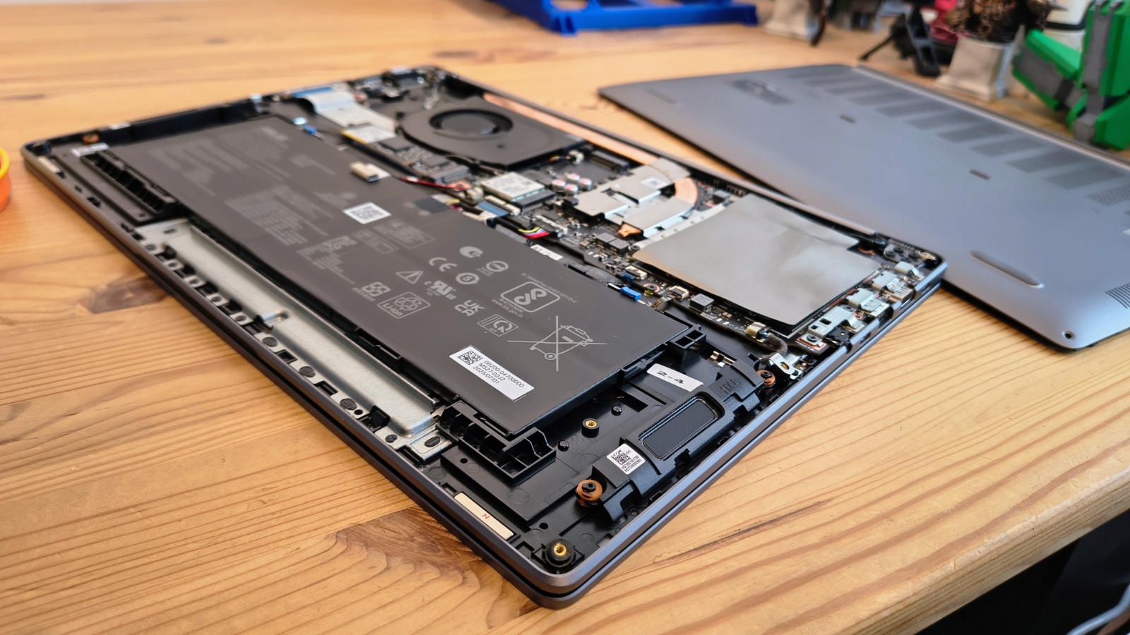 ASUS ExpertBook P3