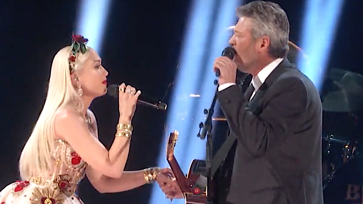 Gwen Stefani and Blake Shelton perform at The Grammy Awards 2020.