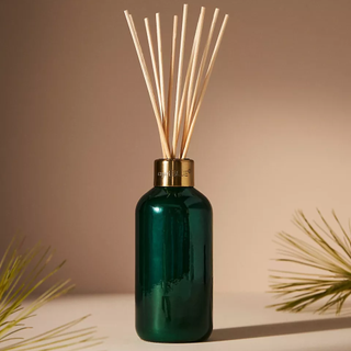 Green reed diffuser