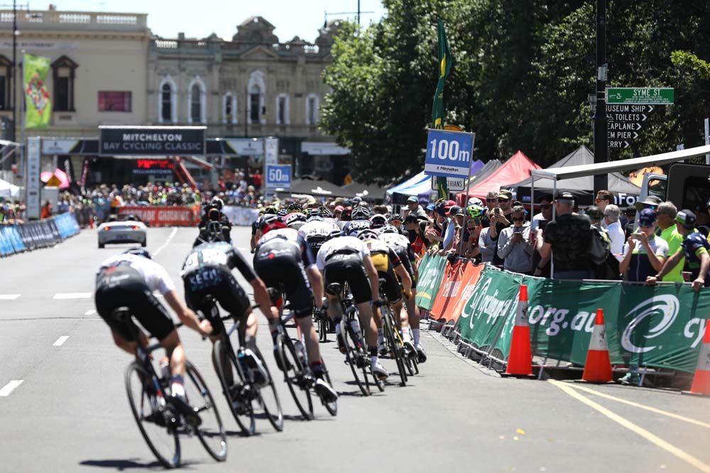 The finishing straight comes into sight