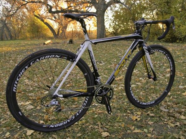 The Scott Addict CX RC is hands-down the trickest 'cross bike we've tested