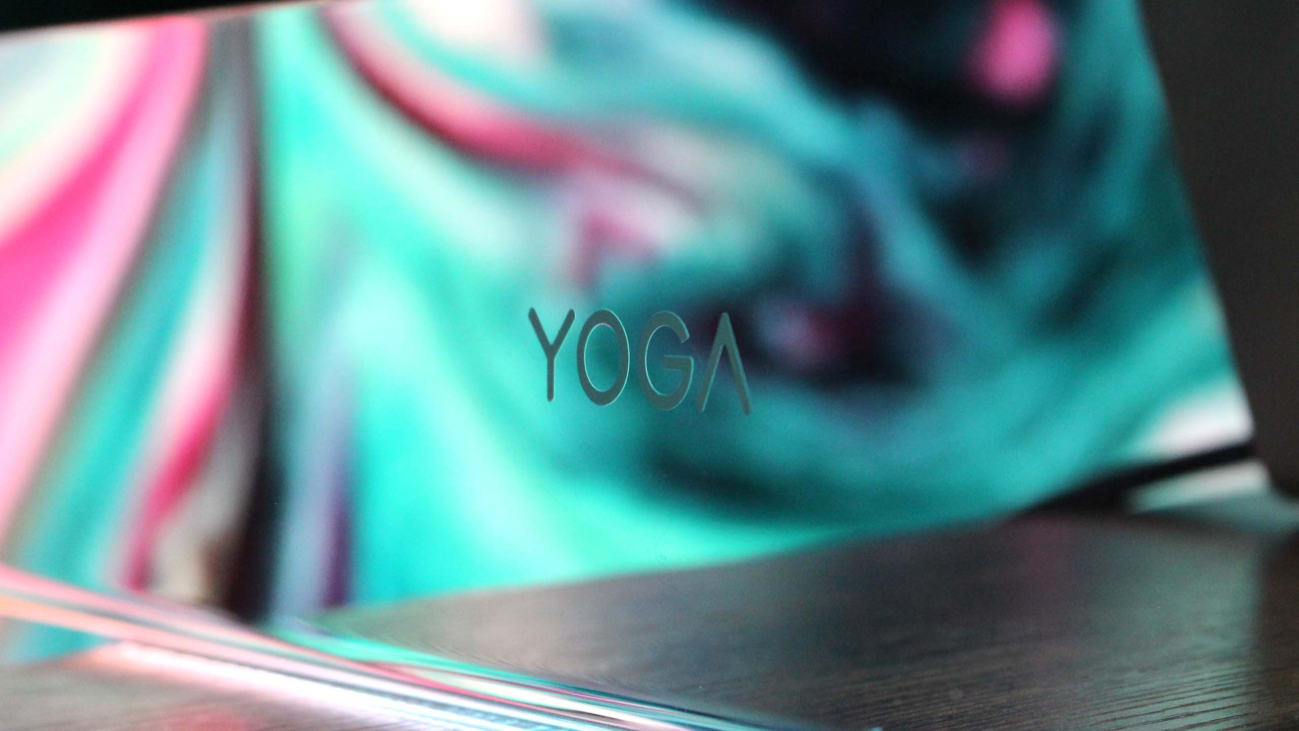 Lenovo Yoga AiO i Aura Edition