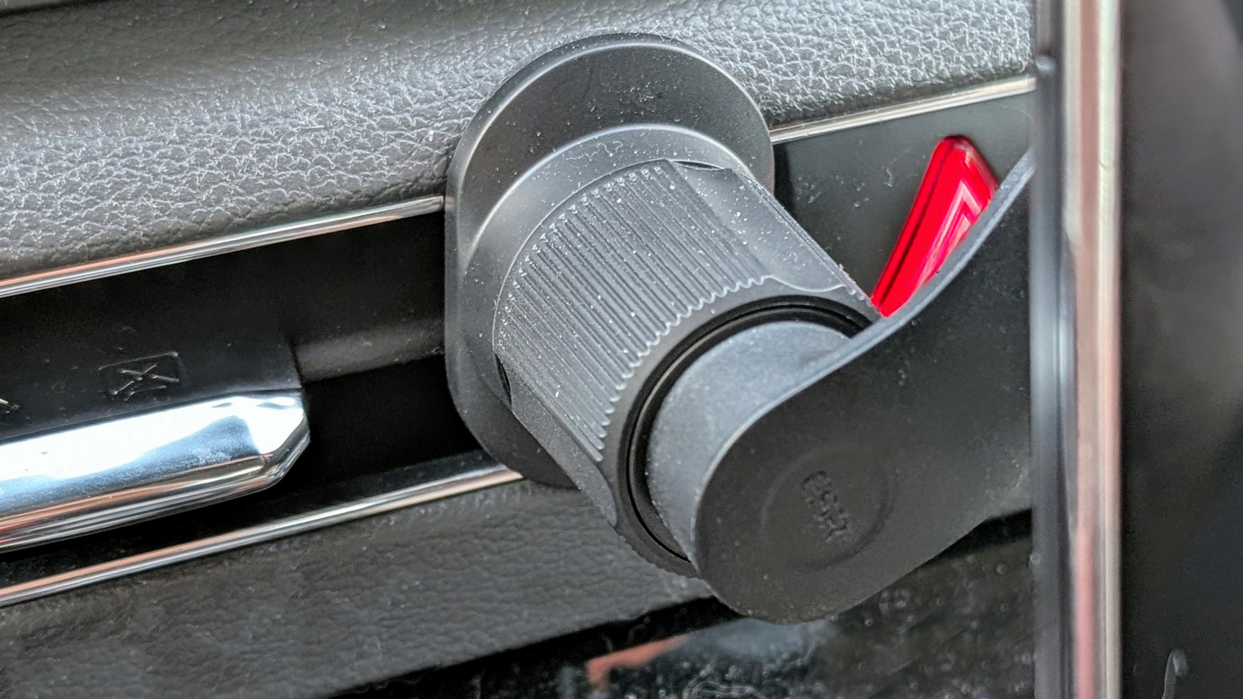 Anker phone mount close up