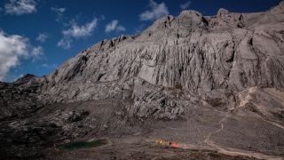 Carstensz pyramid basecamp 