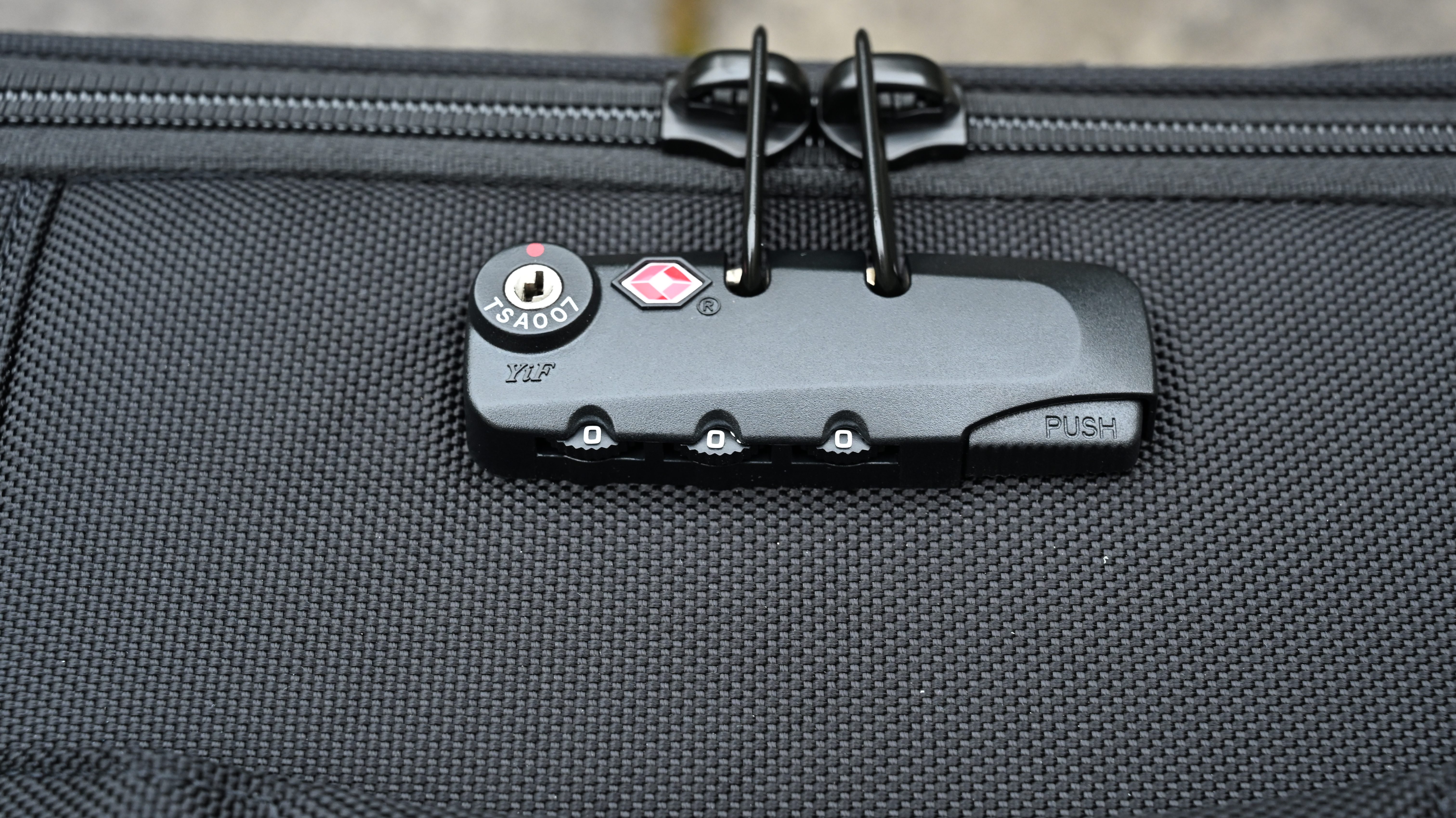Tenba Roadie v2 Spinner 21 Air Case product image