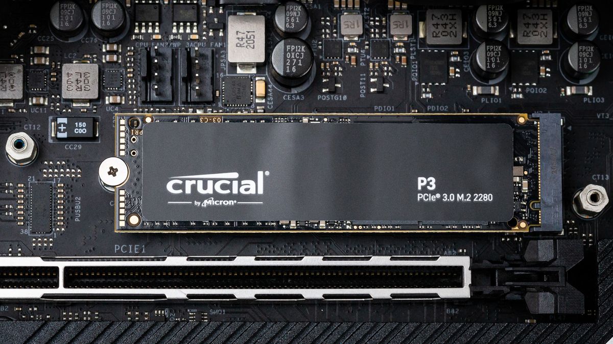 Crucial クルーシャル 1TB P3 NVMe PCIe M.2 2280 SSD R:3500MB s W:3000MB s CT1000P3SSD8 企業向けバルク 5年保証 翌日配達・ネコポス送料無料