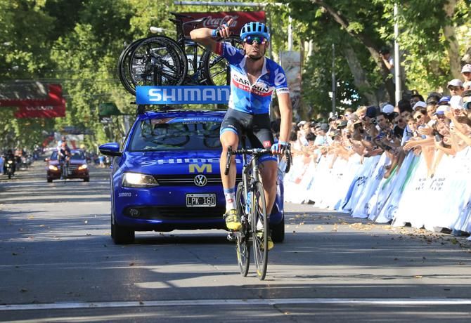 Phil Gaimon (Garmin-Sharp) wins stage 1 from a breakaway