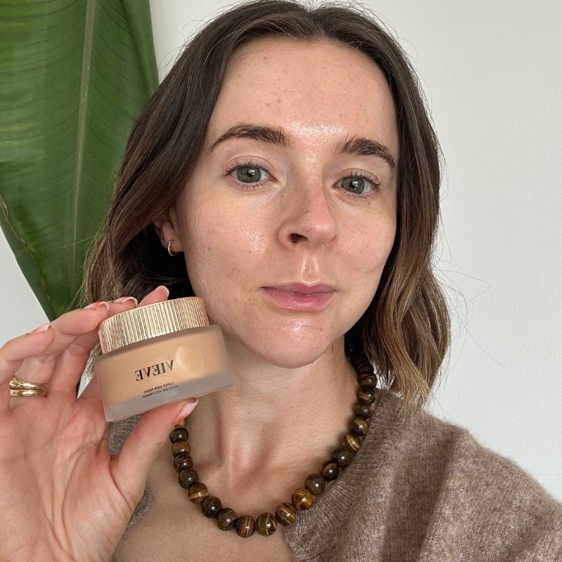 Grace wearing the Vieve Super Skin Nova primer