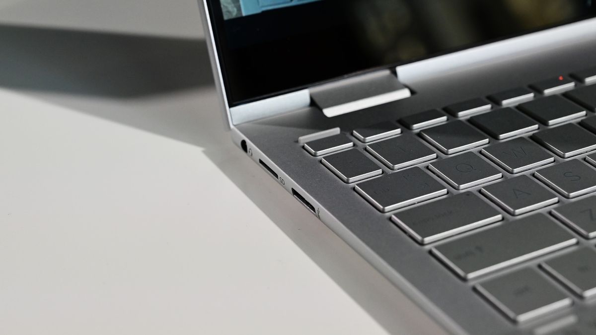 HP Envy x360 13.3" for 2022.