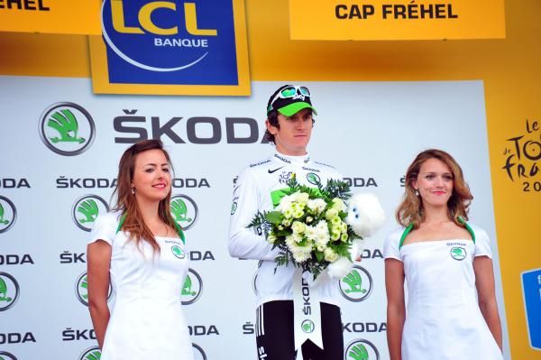 Geraint Thomas (Team Sky) kept the white jersey for another day