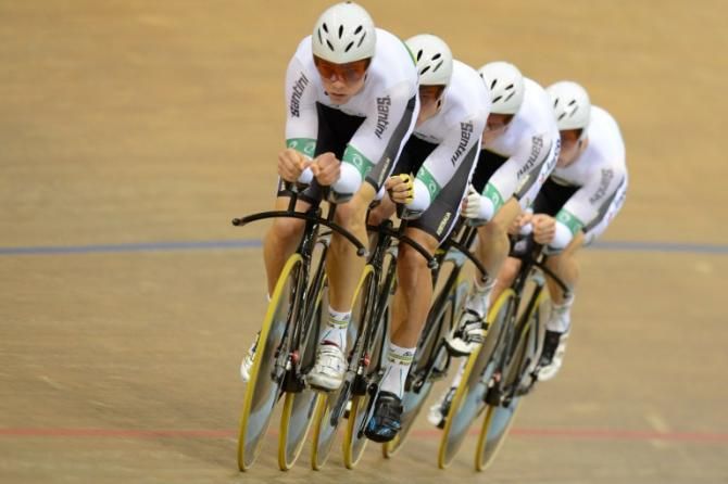Australia en route to a gold medal in the men's 4000m team pursuit final.