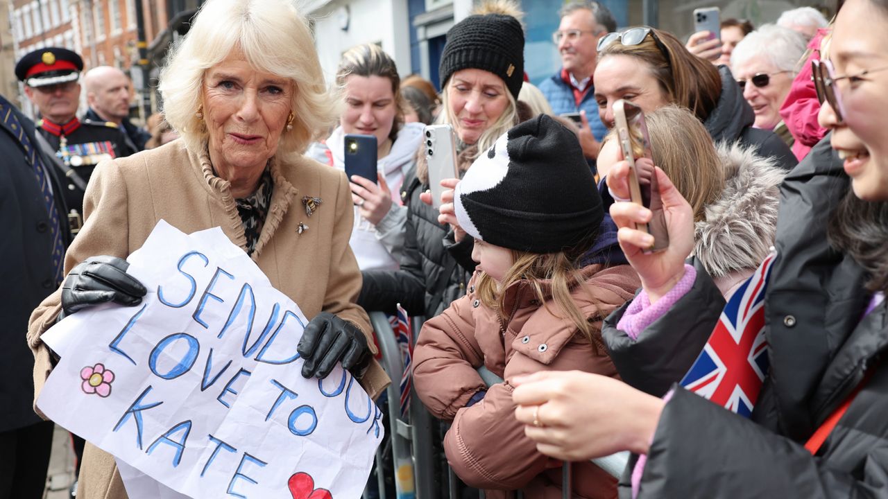 Queen Camilla receives a message of support for Catherine, Princess of Wales from well-wishers during her visit to the Farmers&#039; Market on March 27, 2024 in Shrewsbury, England. 