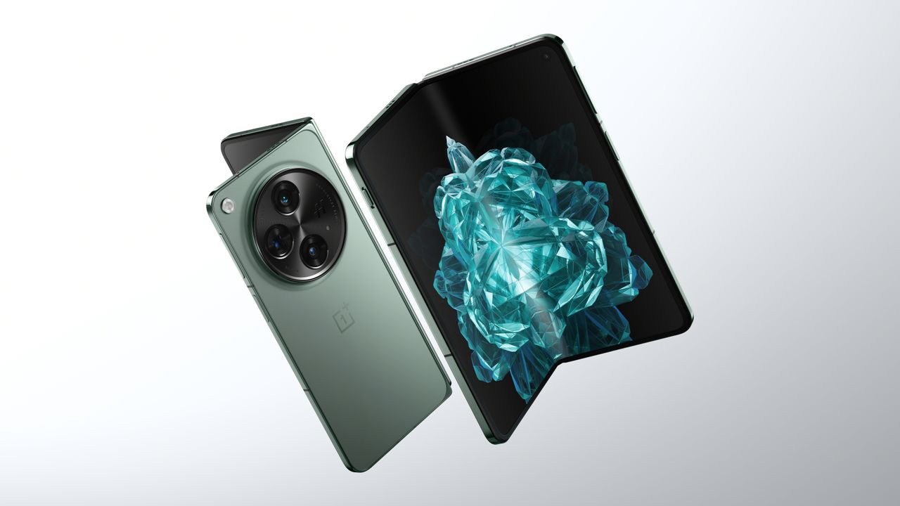 The OnePlus Open in Emerald Dusk