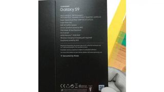 A leaked photo of what is allegedly the box for the samsung s9