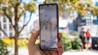 Viewing Google Maps on the Samsung Galaxy Z Fold 4&#039;s smaller cover screen