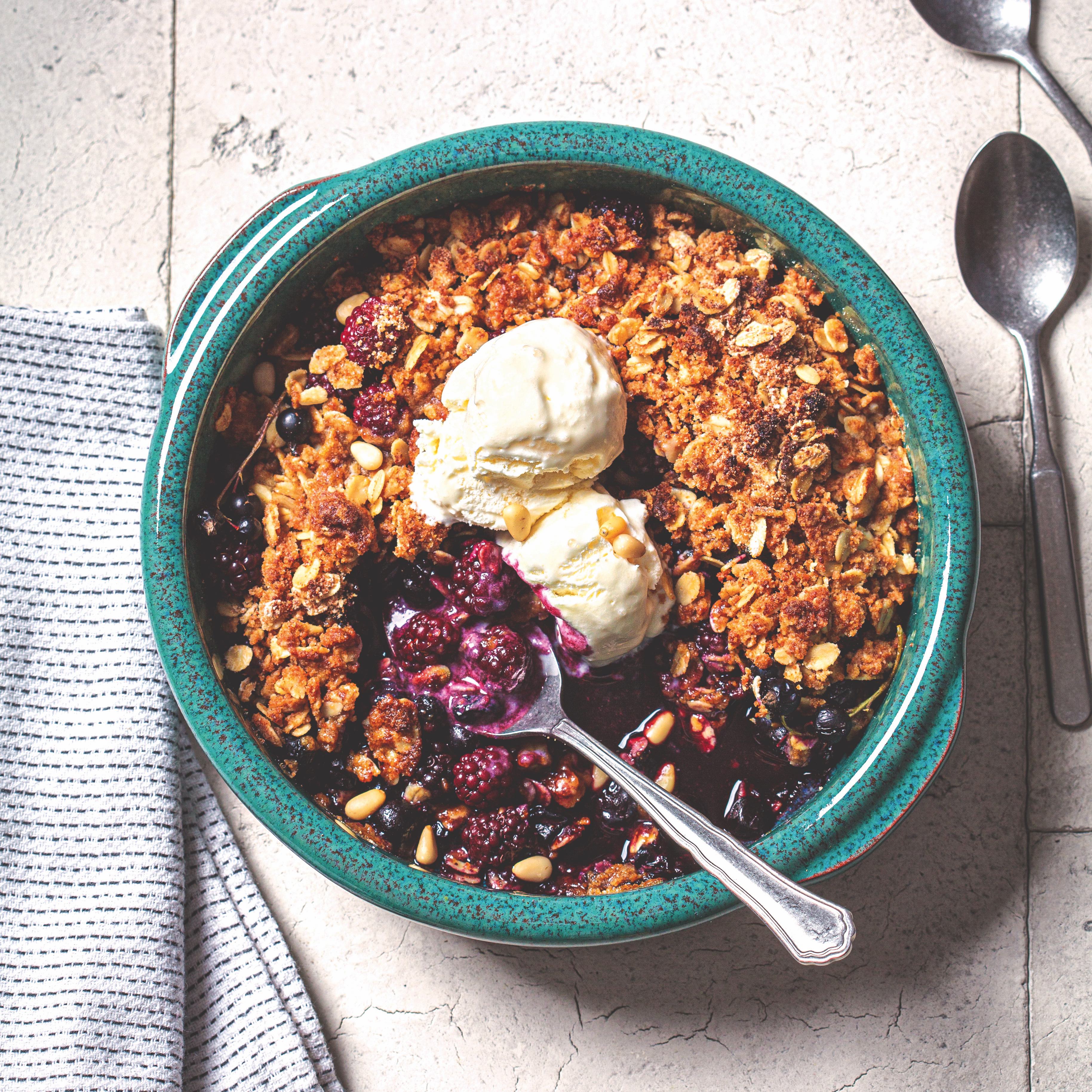 Blackberry crumble